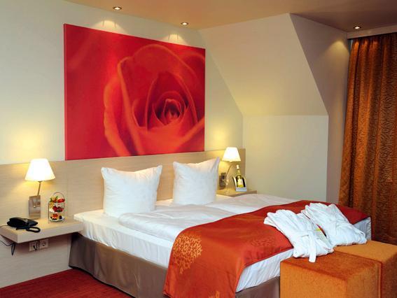 Logis Hotel Kur- Und Wellnesshaus Spree Balance Burg  Buitenkant foto